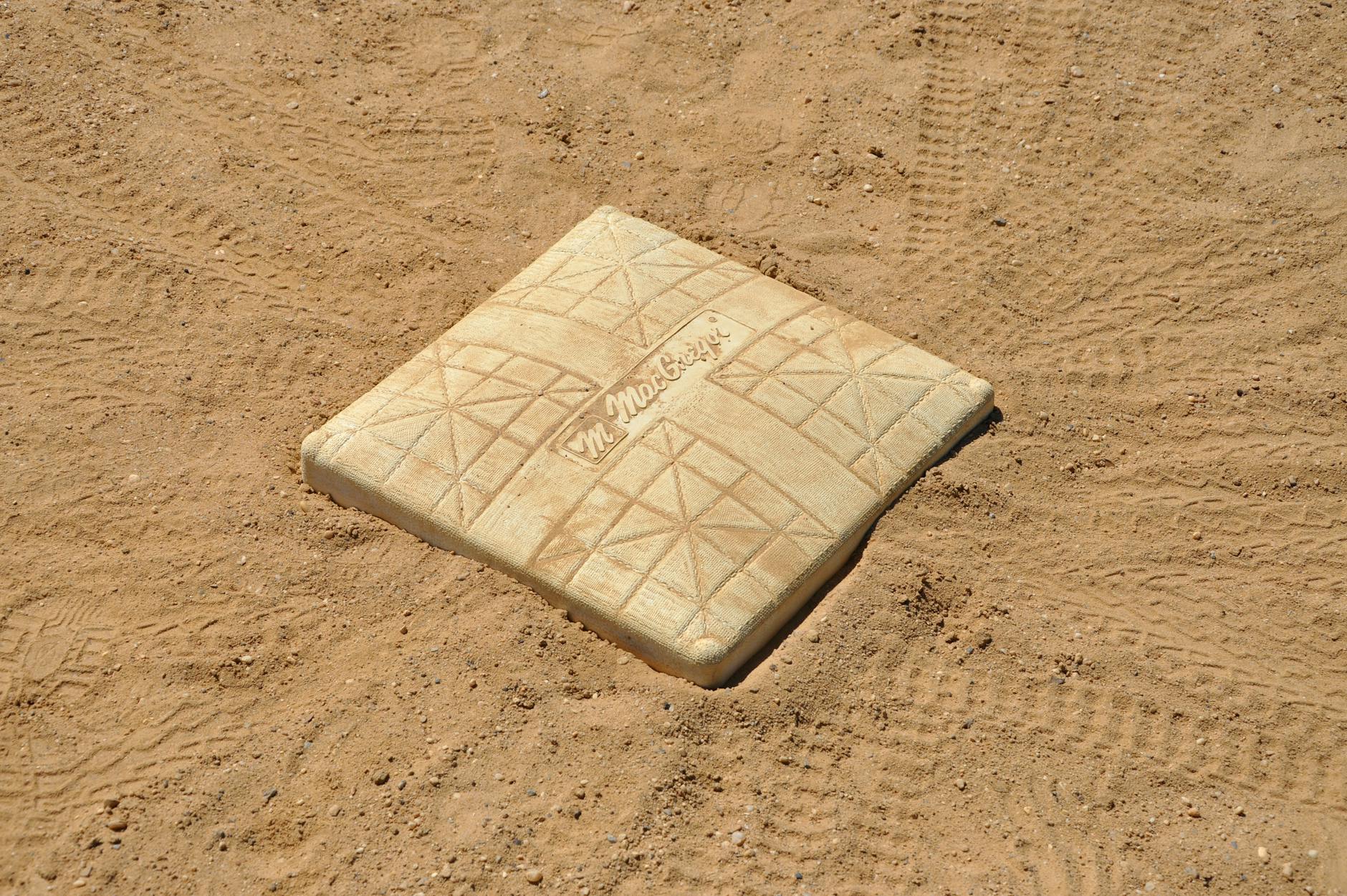 How Condition Impacts Charizard Base Set Price Across All PSA Grades