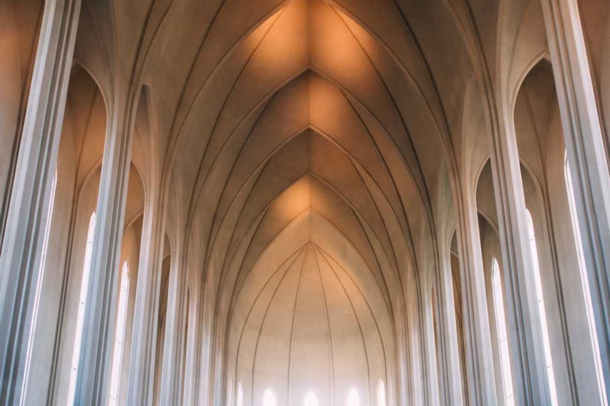 How Much Is Charizard Spanish Worth in 2026 - Illustration 2