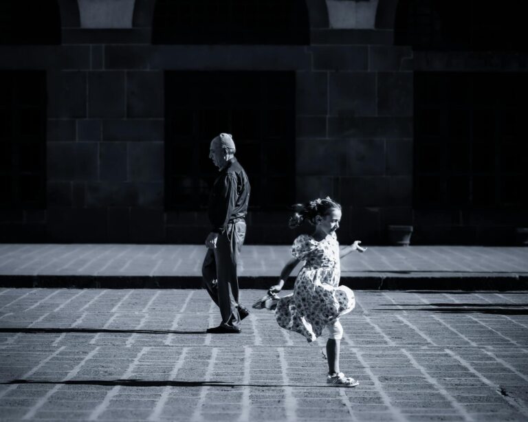 Why Different WOTC Print Runs Have Different Weight Baselines - Featured image