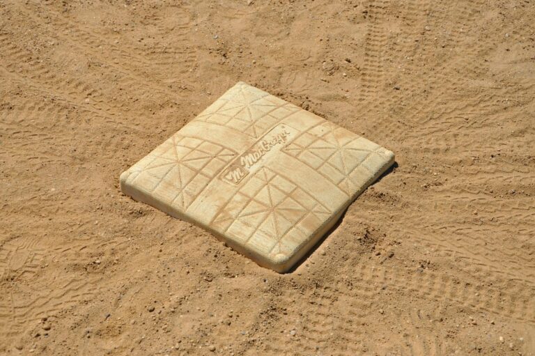 Charizard First Edition Base Set - Featured image