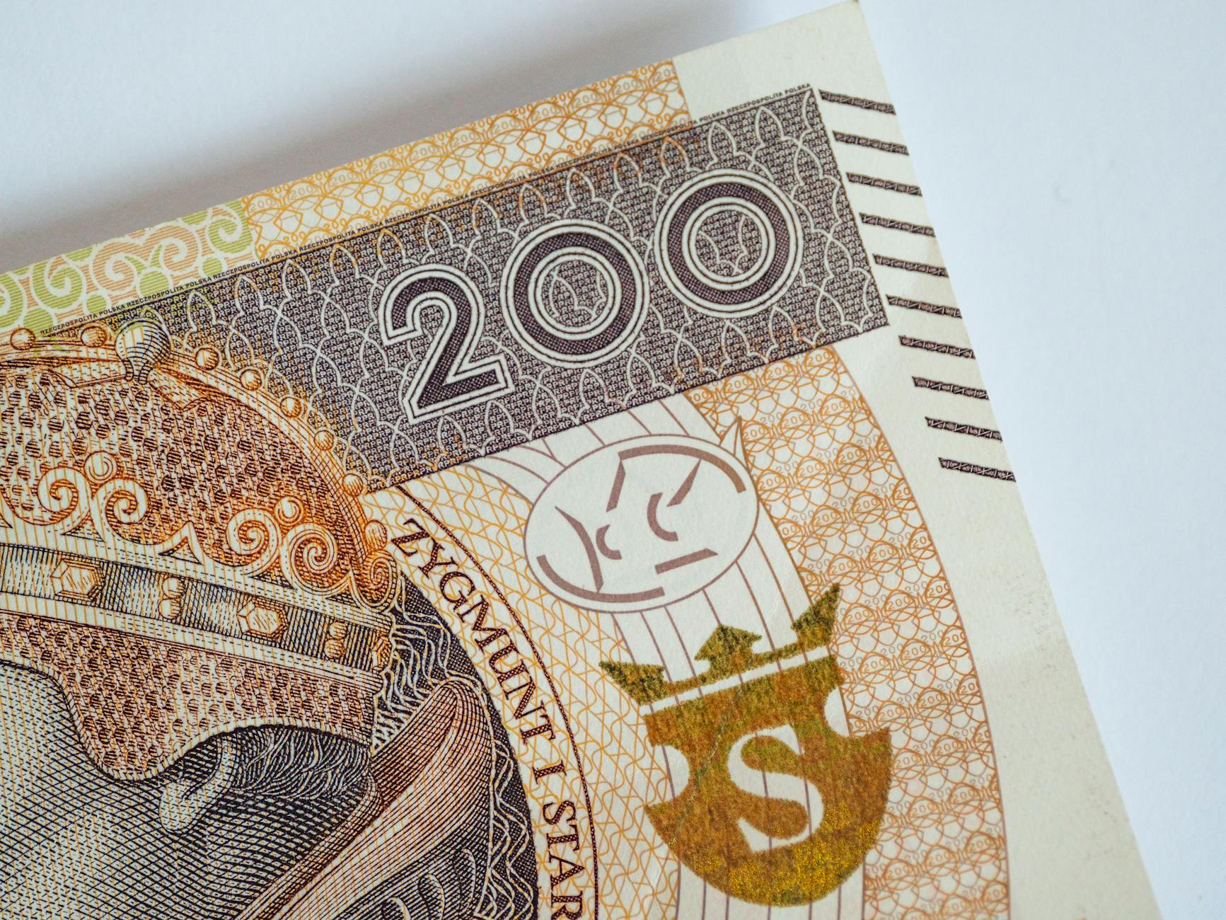AUTHENTICATION AND SPOTTING COUNTERFEITS