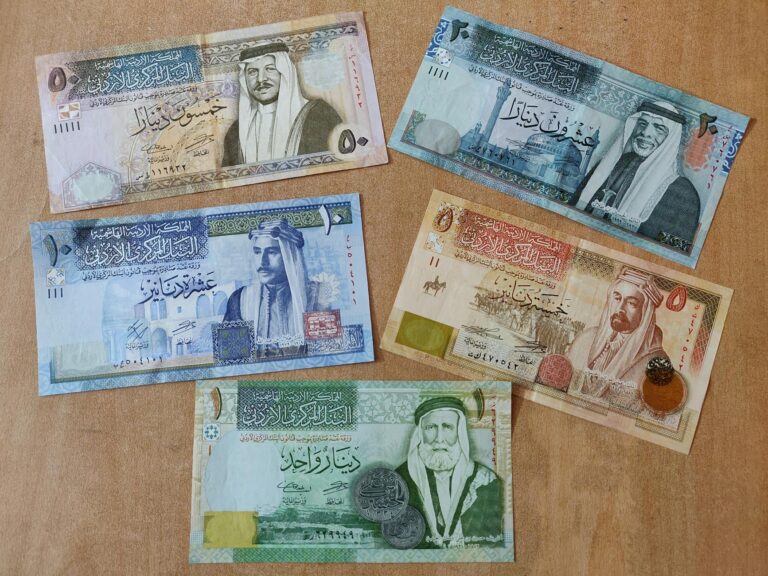 Collectors Say the Easy Money Is Gone but Value Remains - Featured image