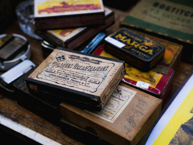 How to Build a Smarter Vintage Collection Today - Featured image