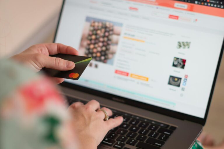 How to Buy Cards With Better Collector Stories - Featured image