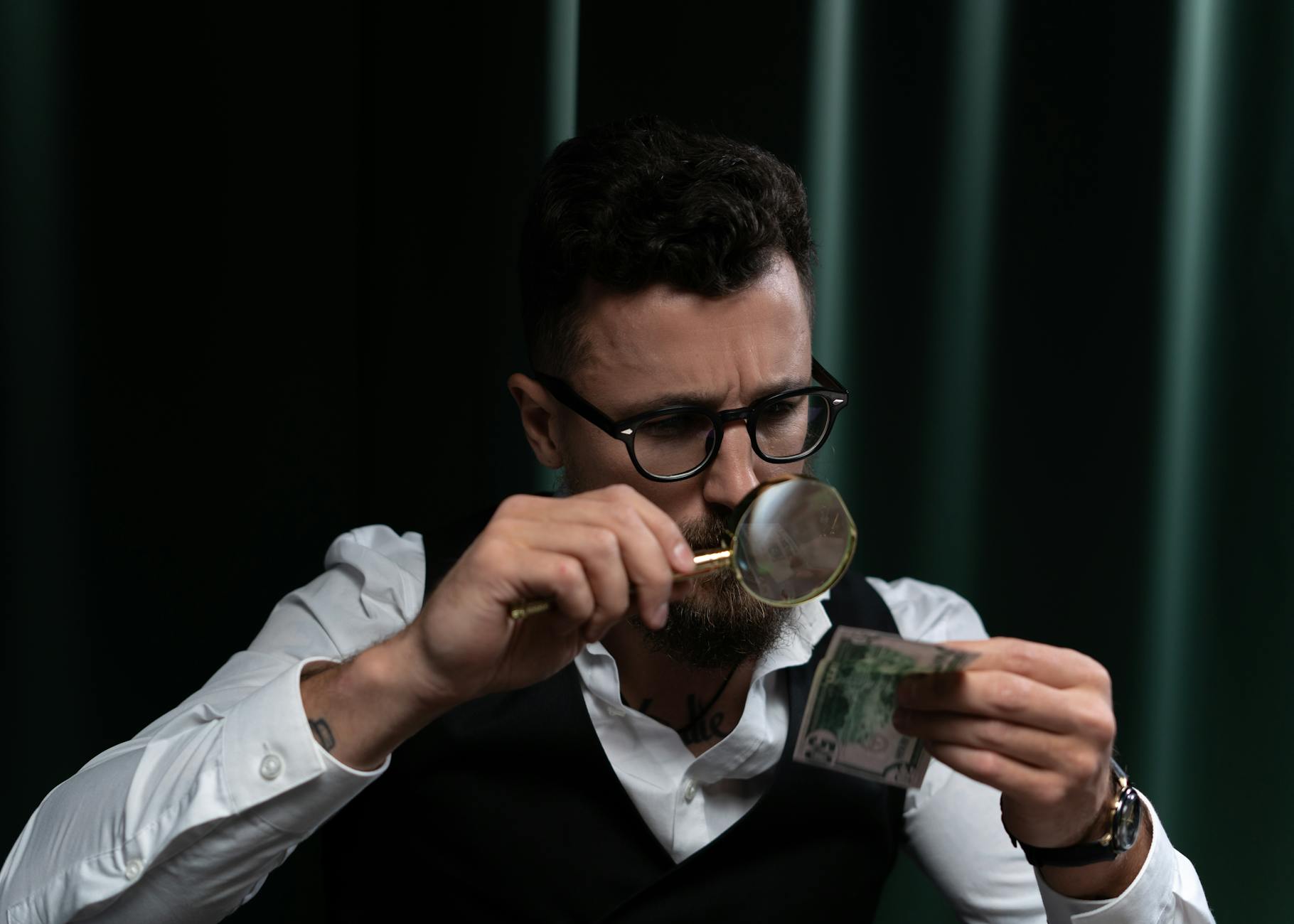 HOW TO SPOT COUNTERFEITS AND AUTHENTICATION CONCERNS