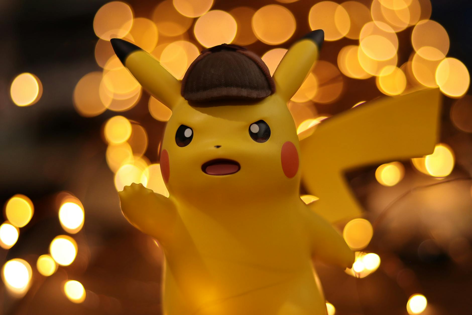 Are Base Set Pokémon Cards Beating Neo Destiny Cards? - Featured image