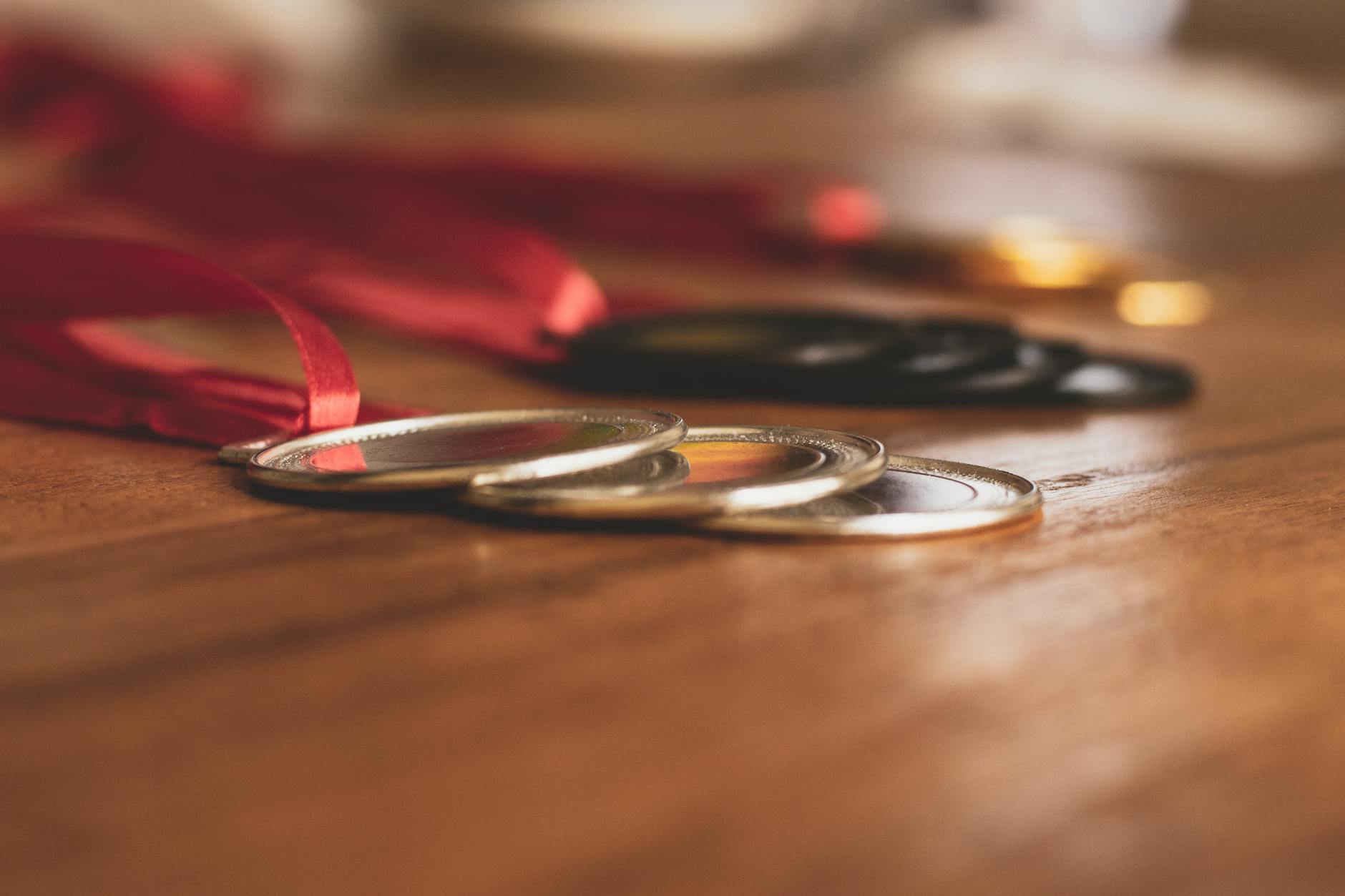 How Market Rankings Create Purchasing Momentum