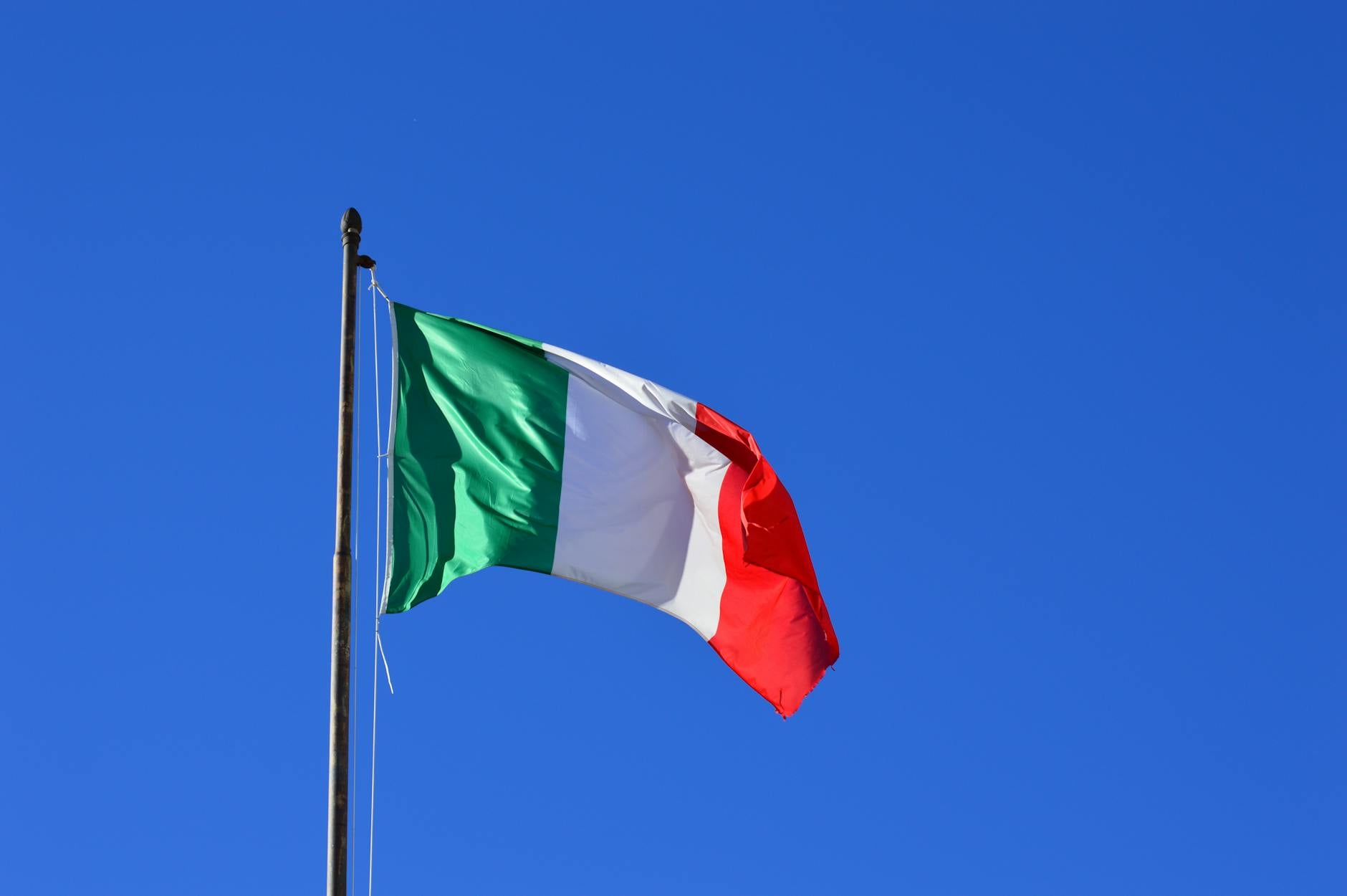 How Strong Is Demand for Italian First Edition Base Set Cards Since Late 2025? - Featured image