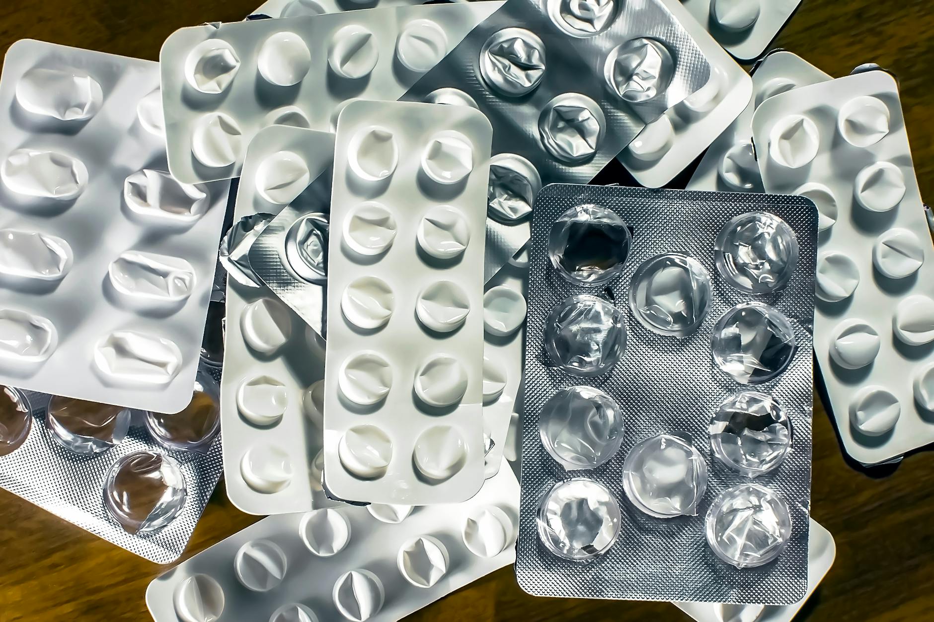 How to Verify Blister Pack Prices and Spot Obvious Fakes