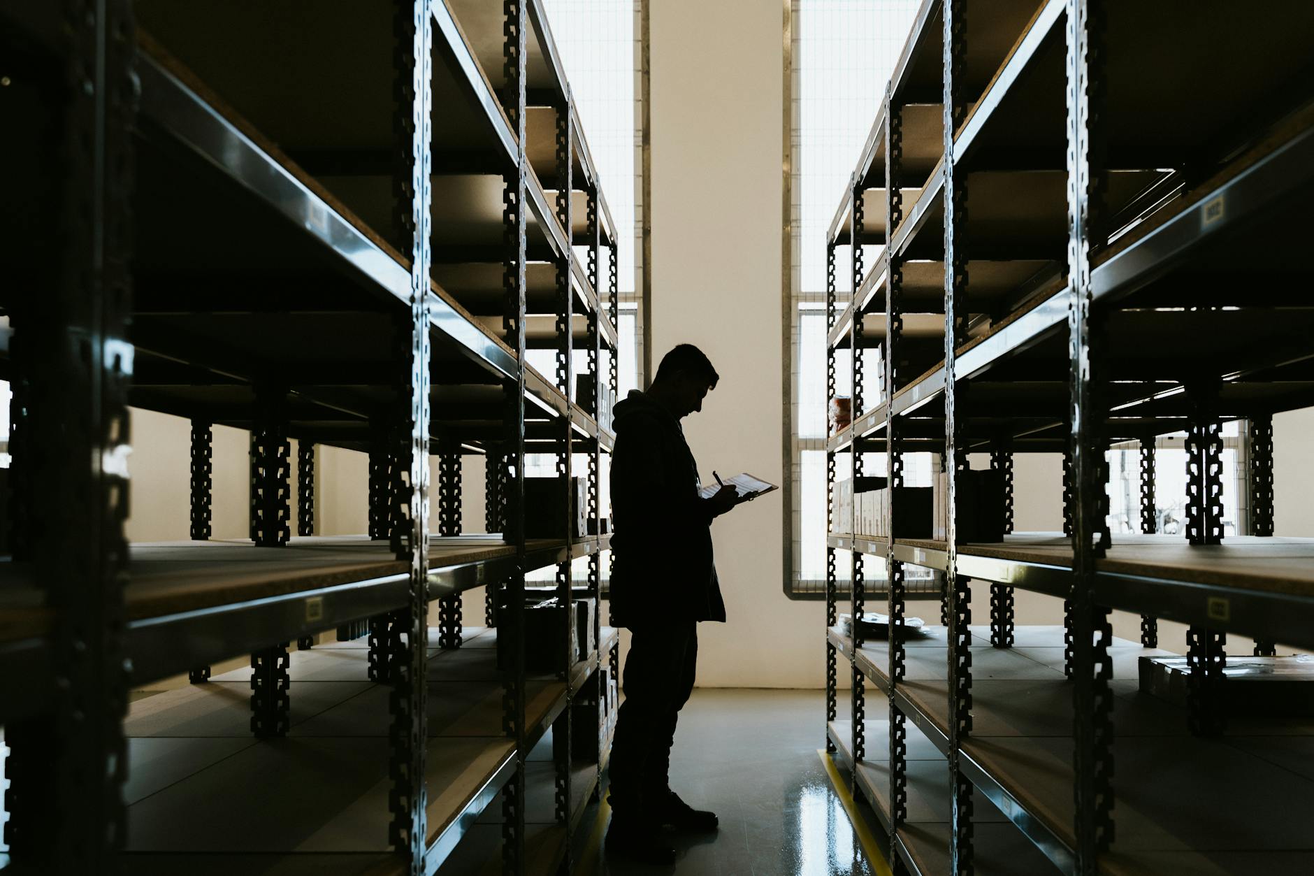 Market Availability and the Hidden Inventory Problem