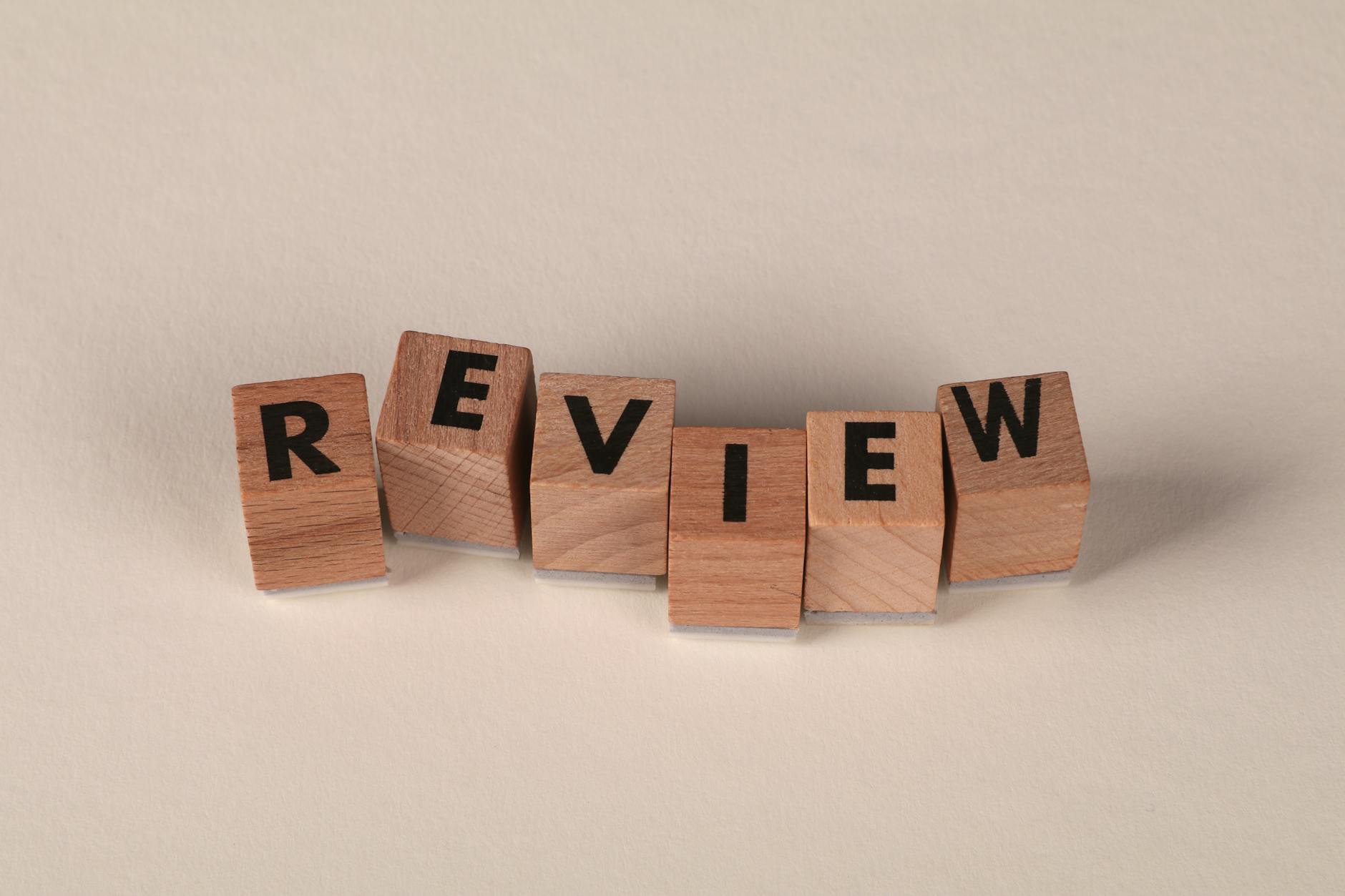Reading Reviews and Seller Reputation as Quality Indicators