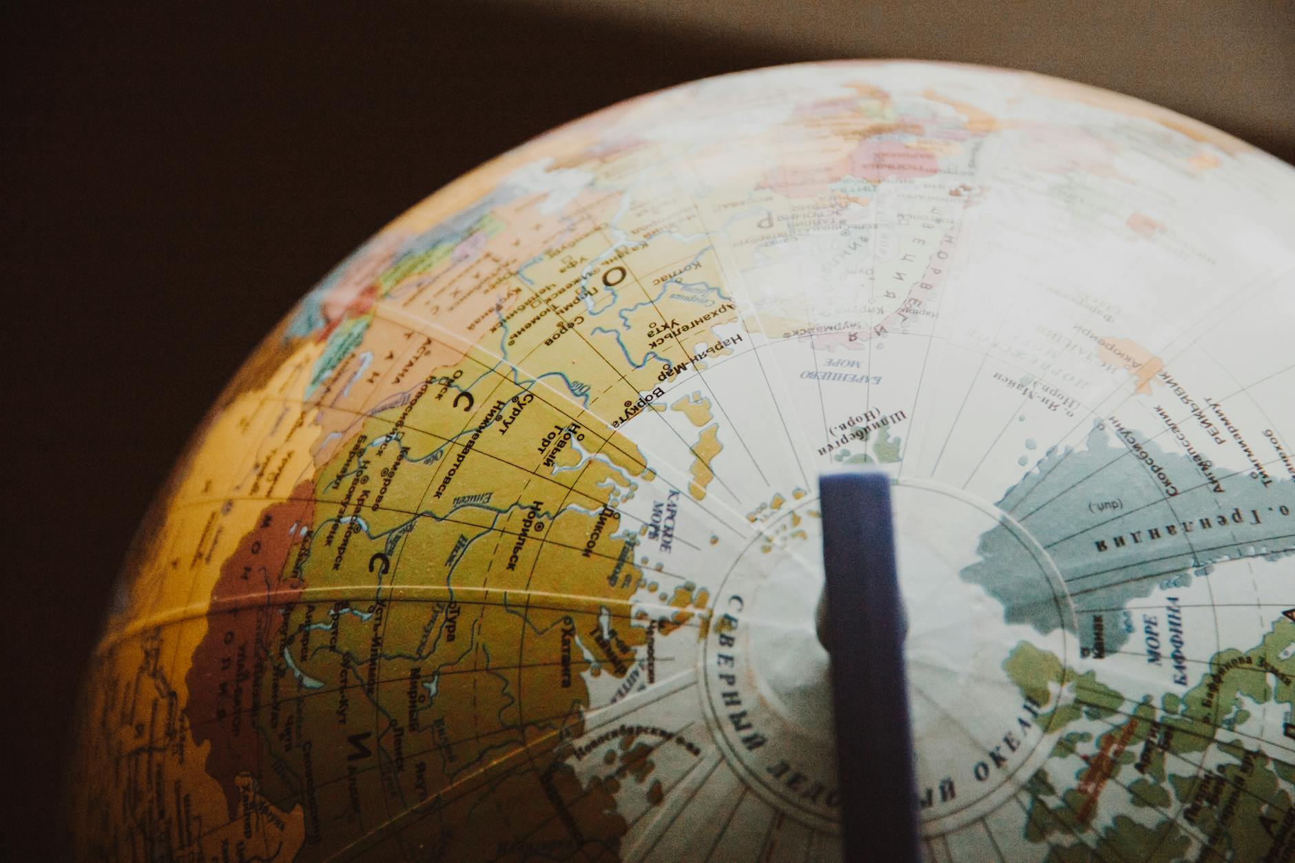 Rotating Regions Keeps the World Feeling Infinite