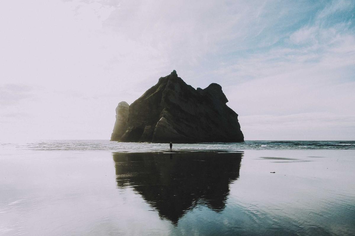 Market Volatility and the Risk of Timing Your Purchase