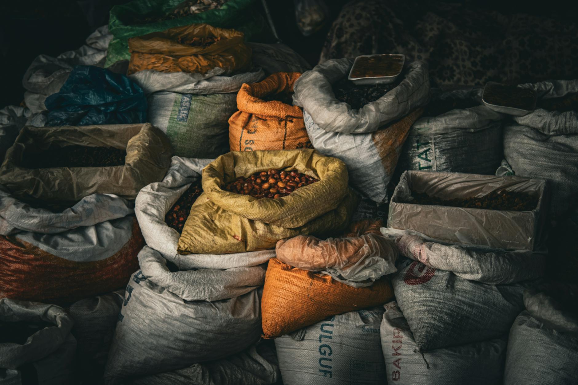 The Bulk Discount Problem and Grading Economics