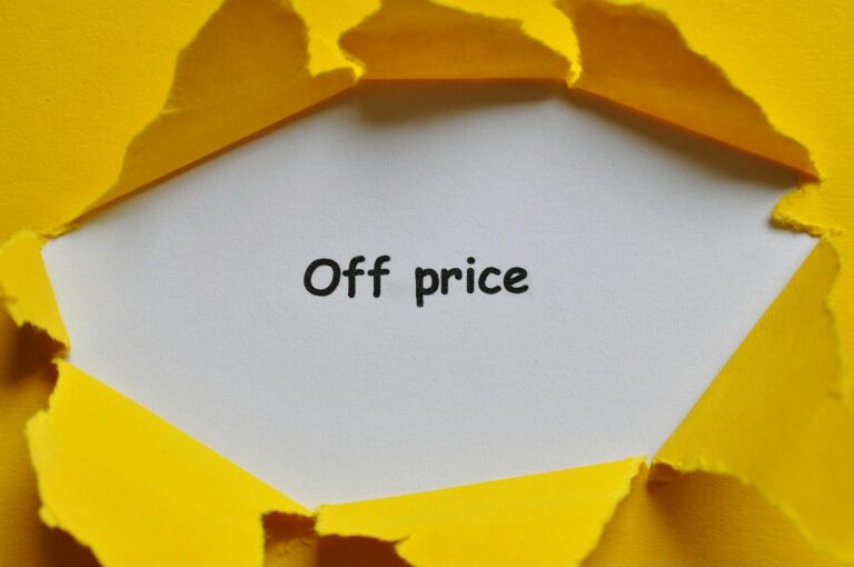 Why Zapdos Base Set Prices Are Getting More Attention - Featured image
